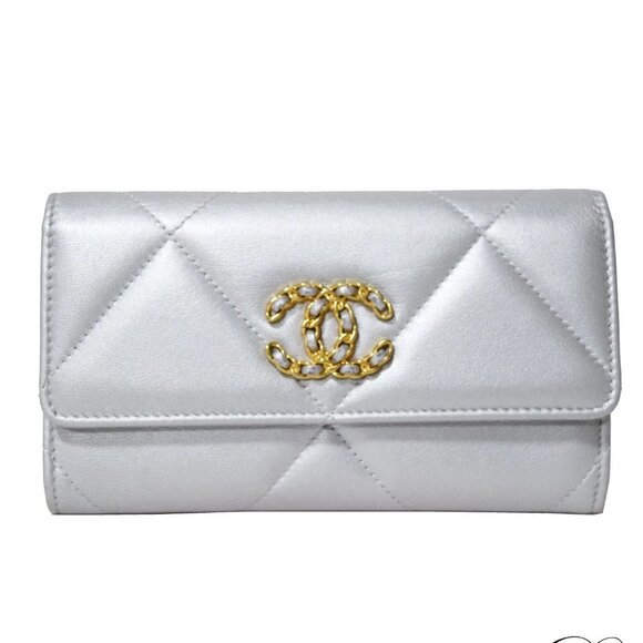 Authentic CHANEL 19 CC Lambskin Wallet Chain WOC Shoulder Crossbody Bag Leather - Picture 3 of 15